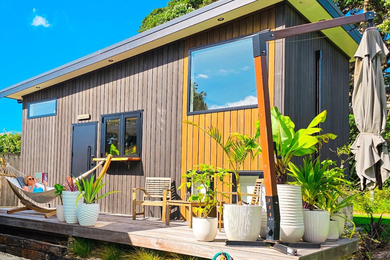 Adventurer'S Chest - Pohutukawa Hotel Hotwater Beach Luaran gambar